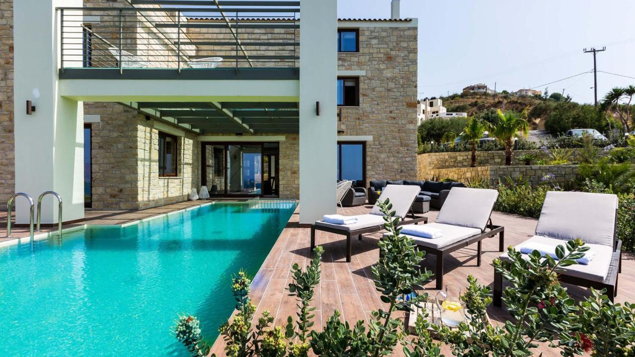 Villa Emilia I Luxury, Amazing Seaview, Next To The Town Kíssamos Exterior foto