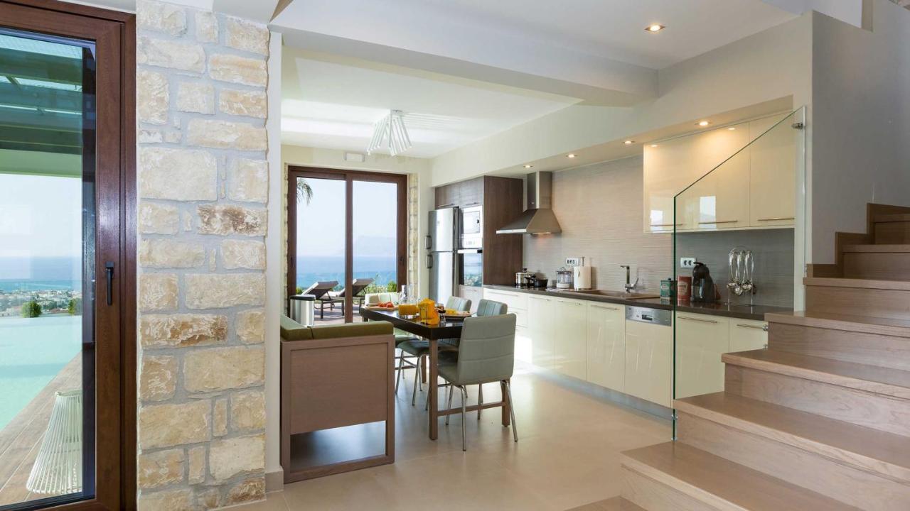 Villa Emilia I Luxury, Amazing Seaview, Next To The Town Kíssamos Exterior foto