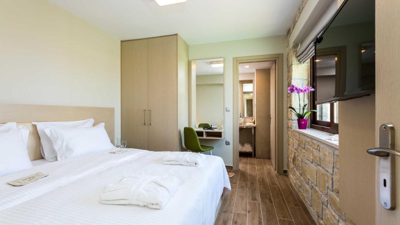 Villa Emilia I Luxury, Amazing Seaview, Next To The Town Kíssamos Exterior foto