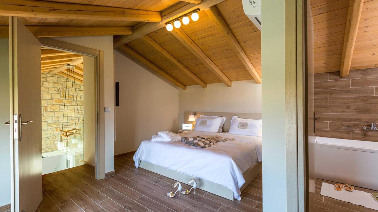 Villa Emilia I Luxury, Amazing Seaview, Next To The Town Kíssamos Exterior foto
