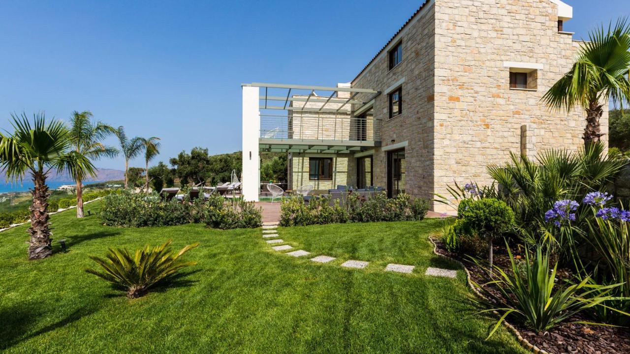 Villa Emilia I Luxury, Amazing Seaview, Next To The Town Kíssamos Exterior foto